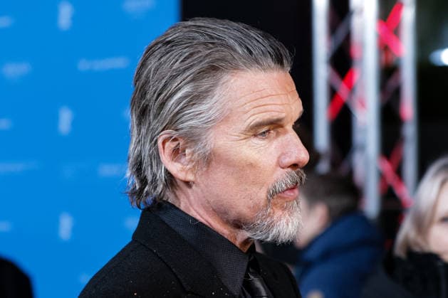 Berlinale Berlinale, 76 Berlin International Film Festival 2026 Photo Call at the Zoo Palast at the film premiere THE WEIGHT Ethan Hawke Actor Actor at the interview Berlinale, 76 Berlin International Film Festival 2026, 17 02 2026 Copyright: xEibner-Pressefoto RogerxBuerkex EP_RBE