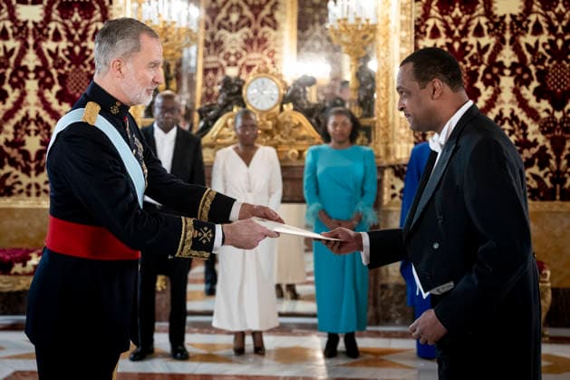 The King receives the Letters of Credence of the new ambassadors King Felipe VI receives the Letter of Credence of the new ambassador of the Republic of Haiti, Wooldy Edson Louidor, at the Royal Palace in Madrid, on February 18, 2026, in Madrid Spain The King receives today the Letters of Credence of the new ambassadors of Haiti, Japan, Malaysia, Greece, Uruguay, Bulgaria and the United States 18 FEBRUARY 2026 A Pé Madrid Madrid Madrid Espana  Copyright: xA.xPÃ rezxMecax 7302225