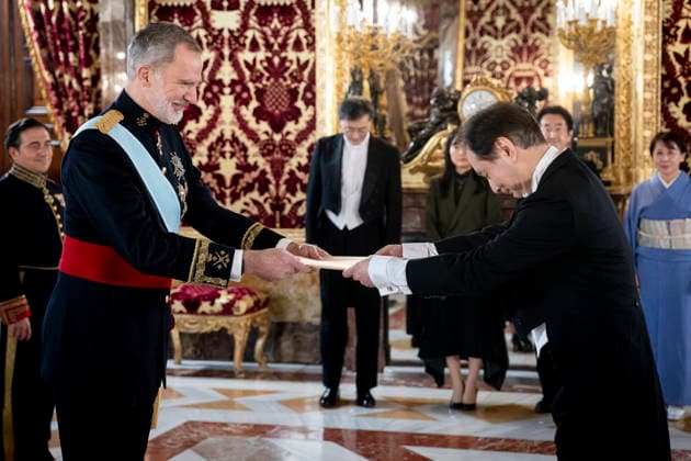 The King receives the Letters of Credence of the new ambassadors King Felipe VI receives the Letter of Credence of the new ambassador of Japan, Hiroshi Yamauchi, at the Royal Palace in Madrid, on February 18, 2026, in Madrid Spain The King receives today the Letters of Credence of the new ambassadors of Haiti, Japan, Malaysia, Greece, Uruguay, Bulgaria and the United States 18 FEBRUARY 2026 A Pé Madrid Madrid Madrid Espana  Copyright: xA.xPÃ rezxMecax 7302243