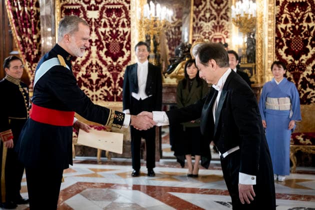 The King receives the Letters of Credence of the new ambassadors King Felipe VI receives the Letter of Credence of the new ambassador of Japan, Hiroshi Yamauchi, at the Royal Palace in Madrid, on February 18, 2026, in Madrid Spain The King receives today the Letters of Credence of the new ambassadors of Haiti, Japan, Malaysia, Greece, Uruguay, Bulgaria and the United States 18 FEBRUARY 2026 A Pé Madrid Madrid Madrid Espana  Copyright: xA.xPÃ rezxMecax 7302244