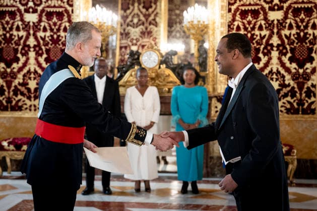 The King receives the Letters of Credence of the new ambassadors King Felipe VI receives the Letter of Credence of the new ambassador of the Republic of Haiti, Wooldy Edson Louidor, at the Royal Palace in Madrid, on February 18, 2026, in Madrid Spain The King receives today the Letters of Credence of the new ambassadors of Haiti, Japan, Malaysia, Greece, Uruguay, Bulgaria and the United States 18 FEBRUARY 2026 A Pé Madrid Madrid Madrid Espana  Copyright: xA.xPÃ rezxMecax 7302226