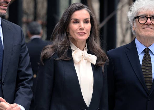 Queen Letizia attends the official presentation of the Alliance for Wool Queen Letizia and Alberto Fesser, president of La Fábrica and Fundación Contemporánea, during the official presentation of the Alliance for Wool, which will take place within the framework of the Madrid Design Festival 2026, held at the Institución Libre de Ensenanza, on February 18, 2026, in Madrid Spain ALLIANCE FOR WOOL POLITICIANS MONARCH QUEEN José José Madrid Madrid Madrid Spain  Copyright: xJosÃ xOlivax 7302317