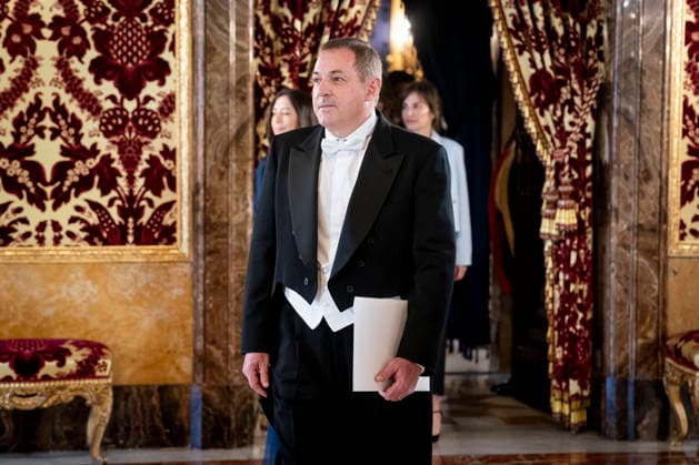 The King receives the Letters of Credence of the new ambassadors King Felipe VI receives the Letter of Credence of the new ambassador of the Oriental Republic of Uruguay, Bernardo Greiver del Hoyo, at the Royal Palace in Madrid, on February 18, 2026, in Madrid Spain The King receives today the Letters of Credence of the new ambassadors of Haiti, Japan, Malaysia, Greece, Uruguay, Bulgaria and the United States 18 FEBRUARY 2026 A Pé Madrid Madrid Madrid Spain  Copyright: xA.xPÃ rezxMecax 7302593