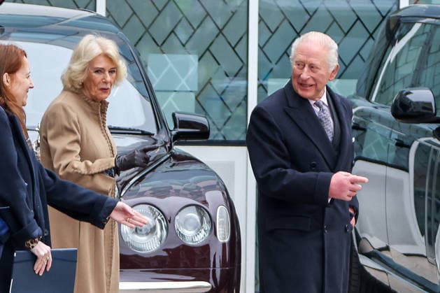 February 18, 2026, London, London, UK: London, UK. King Charles III and Queen Camilla depart from Barking Learning Centre Community and Family Hub in east London during their visit to Barking and Dagenham, where they met a range of organisations providing support to the local community. The centre is a community-based learning facility that houses Barking Library and brings together a wide range of council services, partner organisations and local groups supporting the community. London UK  - ZUMAl94_ 20260218_zaf_l94_013 Copyright: xDinendraxHariax