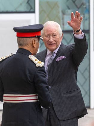 February 18, 2026, London, England, United Kingdom: King CHARLES III and Queen Camilla visit Barking Learning Centre Community and Family Hub. London United Kingdom  - ZUMAs262 20260218_zip_s262_008 Copyright: xTayfunxSalcix
