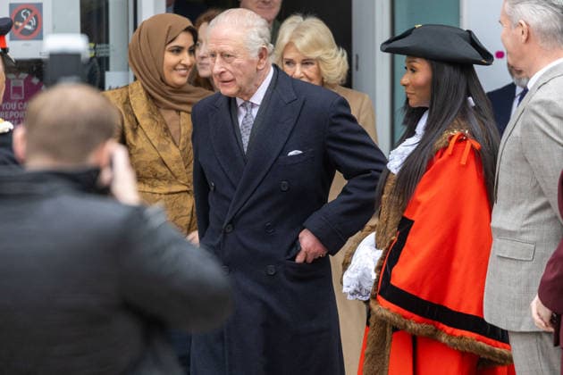 February 18, 2026, London, England, United Kingdom: King CHARLES III and Queen Camilla visit Barking Learning Centre Community and Family Hub. London United Kingdom  - ZUMAs262 20260218_zip_s262_018 Copyright: xTayfunxSalcix