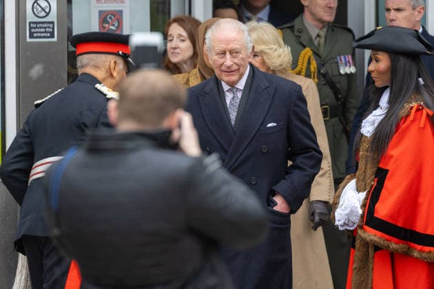 February 18, 2026, London, England, United Kingdom: King CHARLES III and Queen Camilla visit Barking Learning Centre Community and Family Hub. London United Kingdom  - ZUMAs262 20260218_zip_s262_019 Copyright: xTayfunxSalcix