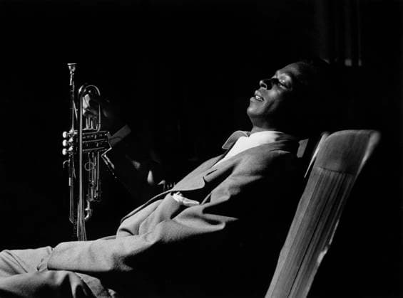 RECORD DATE NOT STATED Miles Davis backstage at the Shrine Auditorium, Los Angeles, CA, 1950. EDITORIAL USE ONLY  Copyright: x