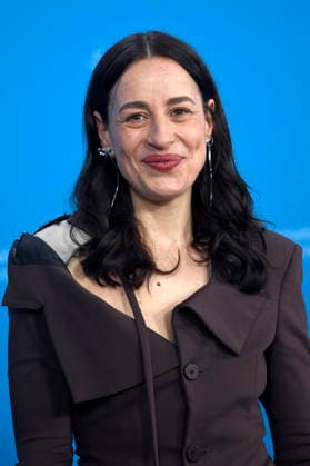 Gina Henkel at the photocall for the feature film Something very special Home Stories at the Berlinale 2026 76 Berlin International Film Festival at the Hotel Grand Hyatt Berlin, 18 02 2026 Foto:xC.xNiehausx xFuturexImagex besonderes_6210