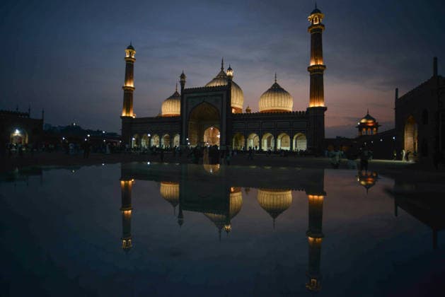 Illuminated Jama Masjid on the eve of the holy month of Ramadan in Delhi New Delhi, Feb 18 (ANI): Illuminated Jama Masjid on the eve of the holy month of Ramadan in New Delhi on Wednesday. NEW DELHI Delhi India Copyright: xANIx ANI_20260218384
