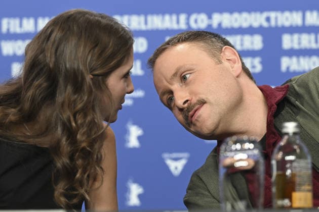 76th Berlin International Film Festival BERLIN, GERMANY - FEBRUARY 18: Actors Max Riemelt (R) and Frida Hornemann (L) of Etwas ganz Besonderes (Home Stories) during the 76th Berlin International Film Festival (Berlinale) in Berlin, Germany, on February 18, 2026. Halil Sagirkaya Anadolu Berlin Germany. Editorial use only. Please get in touch for any other usage.  Copyright: x2026xAnadoluxHalilxSagirkayax