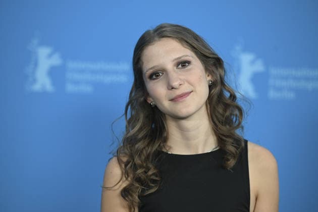 76th Berlin International Film Festival BERLIN, GERMANY - FEBRUARY 18: Actress Frida Hornemann of Etwas ganz Besonderes (Home Stories) poses for photographers during the 76th Berlinale in Berlin, Germany, on February 18, 2026. Halil Sagirkaya Anadolu Berlin Germany. Editorial use only. Please get in touch for any other usage.  Copyright: x2026xAnadoluxHalilxSagirkayax