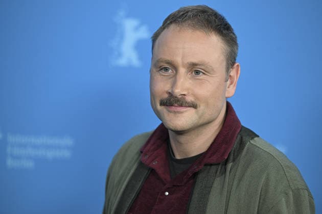 76th Berlin International Film Festival BERLIN, GERMANY - FEBRUARY 18: Actor Max Riemelt of Etwas ganz Besonderes (Home Stories) poses for photographers during the 76th Berlinale in Berlin, Germany, on February 18, 2026. Halil Sagirkaya Anadolu Berlin Germany. Editorial use only. Please get in touch for any other usage.  Copyright: x2026xAnadoluxHalilxSagirkayax