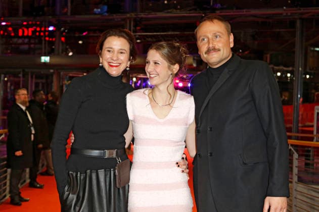 Eva Trobisch, Frida Hornemann and Max Riemelt at the premiere of the feature film Something Very Special Home Stories at the Berlinale 2026 76 Berlin International Film Festival at the Berlinale Palast Berlin, 18 02 2026 Foto:xC.xTamckex xFuturexImagex besonderes_6224