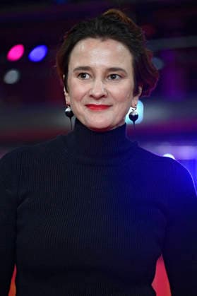 Eva Trobisch at the premiere of the feature film Something Very Special Home Stories at the Berlinale 2026 76 Berlin International Film Festival at the Berlinale Palast Berlin, 18 02 2026 Foto:xN.xKubelkax xFuturexImagex besonderes_6242