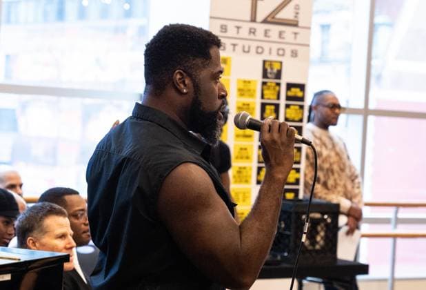 February 18, 2026, Bronx, New York, USA: Dudney Joseph Jr. performs during press preview for upcoming Broadway musical Cats: The Jellicle Ball at New 42nd Street Studios in New York, NY on February 18, 2026. Bronx USA - ZUMAr339 20260218_znp_r339_077 Copyright: xLevxRadinx