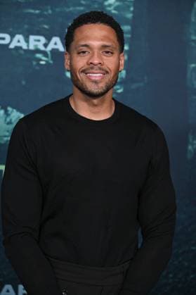 LOS ANGELES, CALIFORNIA FEBRUARY 18 Deric Augustine the premiere of Hulus Paradise Season 2 at Paramount Theatre on February 18, 2026 in Los Angeles, California Credit Michael Mattes AdMedia 453232 2026 02 19  Copyright: xAdMediax STAR_453232_017