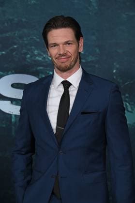 LOS ANGELES, CALIFORNIA FEBRUARY 18 Jon Beavers the premiere of Hulus Paradise Season 2 at Paramount Theatre on February 18, 2026 in Los Angeles, California Credit Michael Mattes AdMedia 453232 2026 02 19  Copyright: xAdMediax STAR_453232_023