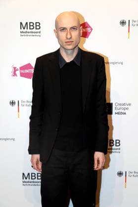 Daniel Blumberg beim Photocall zum Berlinale Talents Talk Composer™s Talk with Daniel Blumberg auf der Berlinale 2026 76. Internationale Filmfestspiele Berlin im Radialsystem - Kulturzentrum in der Holzmarktstraße. Berlin, 18.02.2026 *** Daniel Blumberg at the photocall for the Berlinale Talents Talk Composer™s Talk with Daniel Blumberg at the Berlinale 2026 76 Berlin International Film Festival at the Radialsystem Kulturzentrum in Holzmarktstraße Berlin, 18 02 2026 Foto:xAgenturxWehnertx xGränzdörferx xFuturexImagex blumberg_6207
