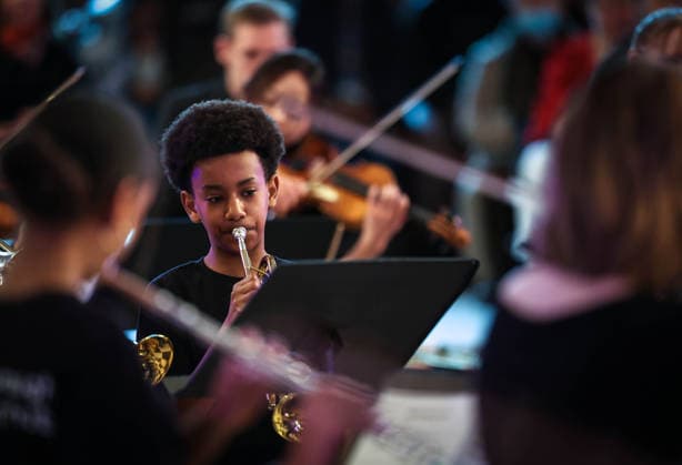 19 02 2026. London, United Kingdom. Her Majesty The Queen, as Patron, during a visit to Sinfonia Smith Square Hall. Her Majesty watched young scholars from the Tri-Borough Music Hub rehearse and perform with the Sinfonia Smith Square Orchestra. In the Crypt, the Queen was shown drawings of the proposed restoration works to create a 21st century performance facility which will allow pioneering education programmes to reach over 10,000 people annually as part of The HallÕs ÔDoors Open Capital ProjectÕ.  Copyright: xAndrewxParsonsx xParsonsxMediax PAR-9188-0022