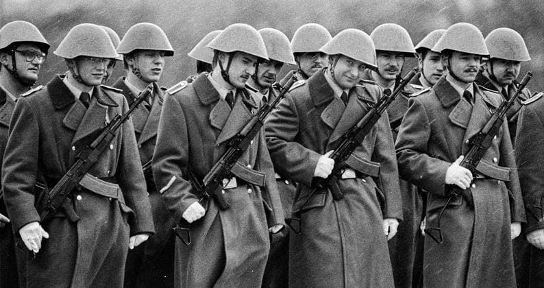 Feb. 9, 1990 - Bad Salzungen, East Germany - Soldiers from the East German Army NVA during ceremony marking the 40th anniversary of East Germany during a celebration on their base on Feb. 9, 1990 in Bad Salzungen, East Germany. After the opening of the intra-German border, the East German army became fragmented with career officers and enlisted men leaving to move to the west. .. 1989 Scott A. Miller. Copyright: xScottxA.xMillerx Bad Salzungen East Germany - ZUMA1072 19900209_zap_m63_008 Copyright: xIMAGO ScottxA.xMillerx