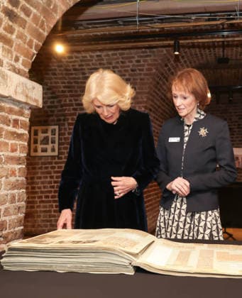 19 02 2026. London, United Kingdom. Her Majesty The Queen, as Patron, during a visit to Sinfonia Smith Square Hall. Her Majesty watched young scholars from the Tri-Borough Music Hub rehearse and perform with the Sinfonia Smith Square Orchestra. In the Crypt, the Queen was shown drawings of the proposed restoration works to create a 21st century performance facility which will allow pioneering education programmes to reach over 10,000 people annually as part of The HallÕs ÔDoors Open Capital ProjectÕ.  Copyright: xAndrewxParsonsx xParsonsxMediax PAR-9188-0040