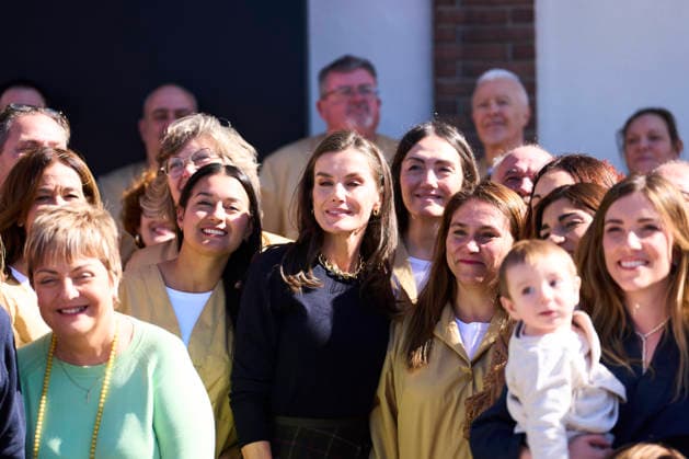 Queen Letizia visits the facilities of the shoe company Pedro Garcia Queen Letizia of Spain visits the facilities of the shoe company Pedro Garcia for the company s 100th anniversary on February 19, 2026 in Elda, Spain Photo by IMAGO MPG Elda Pedro Garcia facilities Comunidad Valenciana Spain  Copyright: xMPGx