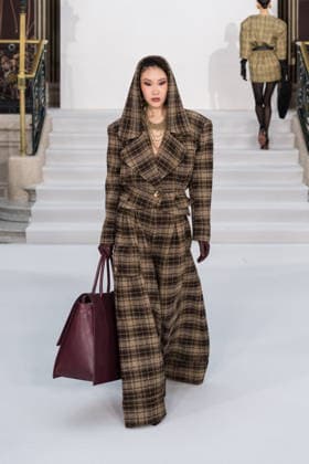Paul Costelloe AW26 Show at London Fashion Week LONDON, UNITED KINGDOM - FEBRUARY 19: Models walk the runway during Paul Costelloe Autumn Winter 2026 show at London Fashion Week in London, United Kingdom on February 19, 2026. Wiktor Szymanowicz Anadolu London United Kingdom. Editorial use only. Please get in touch for any other usage.  Copyright: x2026xAnadoluxWiktorxSzymanowiczx