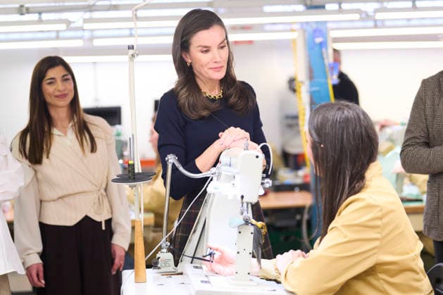 February 19, 2026, Elda, Comunidad Valenciana, Spain: Queen Letizia of Spain visits the facilities of the shoe company Pedro Garcia for the company s 100th anniversary on February 19, 2026 in Elda, Spain Elda Spain  - ZUMAg15_ 20260219_zaf_g15_066 Copyright: xJackxAbuinx
