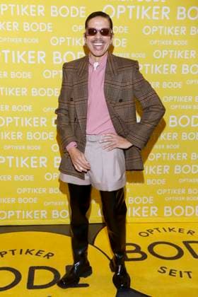 abb Jorge Alexis Gonzalez Madrigal Varona Vila Cuban German choreographer and model at the press brunch for the launch of the exclusive eyewear collection by Jorge Gonzalez at Optiker Bode store in Hamburg on 19 02 2026 HH Germany