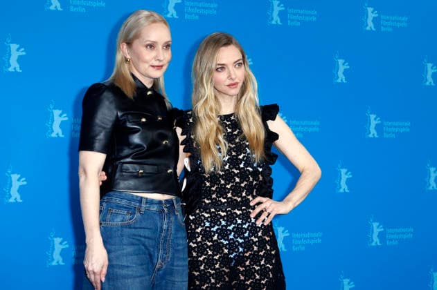 Mona Fastvold and Amanda Seyfried at the photocall for the feature film The Testament of Ann Lee at the Berlinale 2026 76 Berlin International Film Festival at the Hotel Grand Hyatt Berlin, 19 02 2026 Foto:xC.xTamckex xFuturexImagex testament_6240