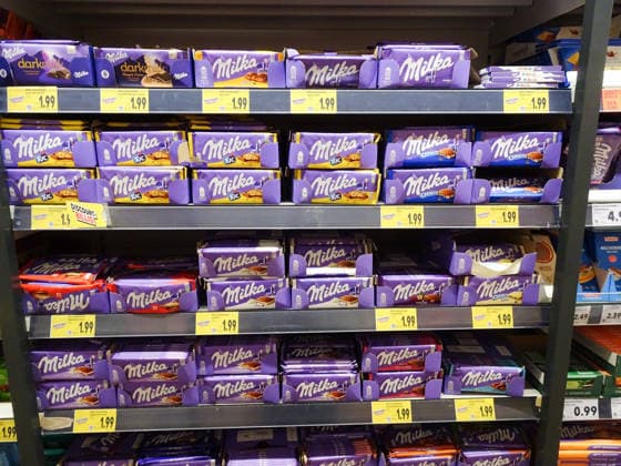 19.02.2026 Deutschland Supermarkt Kaufland Bild : Diverse Milka Schokoladen. *** 19 02 2026 Germany Supermarket Kaufland Picture Various Milka chocolates 