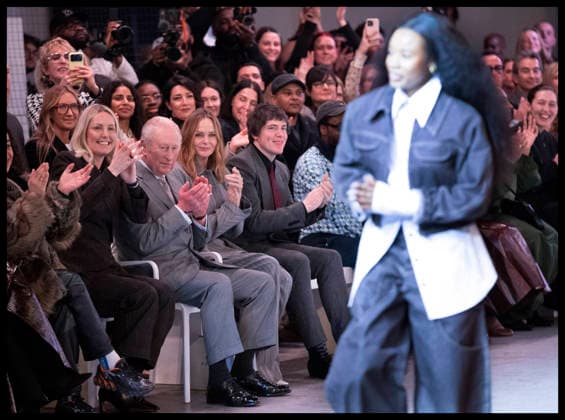 . 19 02 2026. London, United Kingdom. King Charles III with British Fashion Council CEO Laura Weir (left) and Designer Stella McCartney as they applaud at the end of the Tolu Coker show, on the opening day of London Fashion Week , on the day his brother Andrew Mountbatten-Windsor was arrested.  xStephenxLockx xi-Imagesx IIM-26581-0038