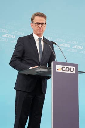 CDU Pressekonferenz nach der Gremiensitzung Carsten Linnemann, Generalsekretaer der CDU bei der Pressekonferenz nach der Gremiensitzung vor dem 38. Bundesparteitag, Stuttgart, 19.02.2026 Stuttgart Baden-Wuerttemberg Deutschland *** CDU press conference after the committee meeting Carsten Linnemann, Secretary General of the CDU at the press conference after the committee meeting before the 38th federal party conference, Stuttgart, 19 02 2026 Stuttgart Baden Wuerttemberg Germany
