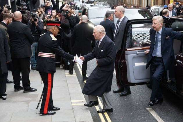 February 19, 2026, London, England, United Kingdom: King CHARLES III arrives at London Fashion Week, his first public appearance after his brother Andrew got arrested over misconduct in public office charges and Jeffrey Epstein ties. London United Kingdom - ZUMAs262 20260219_zip_s262_012 Copyright: xTayfunxSalcix