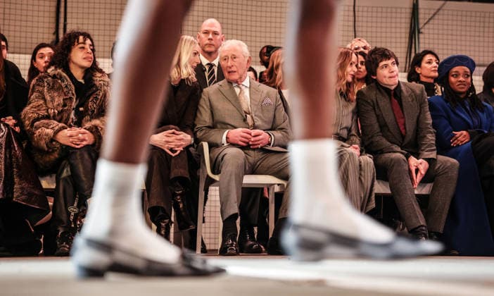 . 19 02 2026. London, United Kingdom. King Charles III with British Fashion Council CEO Laura Weir (left) and Designer Stella McCartney (right) as they watch the Tolu Coker show, on the opening day of London Fashion Week , on the day his brother Andrew Mountbatten-Windsor was arrested.  xi-Imagesx xPoolx IIM-26581-0052