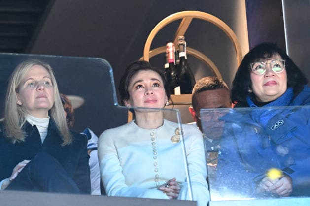 Winter Olympics - Thai Queen Suthida At Ice Hockey Arena Queen of Thailand Suthida Bajrasudhabimalalakshana is seen in the stands during the Women s Gold Medal match between the United States and Canada on day 13 of the Milano Cortina 2026 Winter Olympic games at Milano Santagiulia Ice Hockey Arena on February 19, 2026 in Milan, Italy. Photo by JMP ABACAPRESS.COM Milan Italy  Copyright: xJMP ABACAx