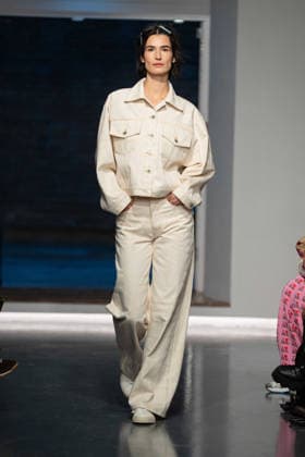 Ksenia Schnaider - Runway - LFW February 2026 A model walks the runway at the Ksenia Schnaider Fashion show during London Fashion Week, Credit:Lounis Tiar Avalon United Kingdom, London  Copyright: xLounisxTiarx xAvalonx 1076583480