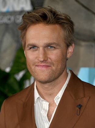 ˜Monarch: Legacy of Monsters™ Season 2 World Premiere Wyatt Russell arriving at Apple TV™s Monarch: Legacy of Monsters™ season 2 world premiere held at the TCL Chinese Theatre on February 19, 2026 in Hollywood, Ca. Hollywood TCL Chinese Theatre California USA Copyright: xLeexWatt AFF-USA.COMx