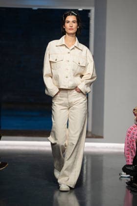 LFW - Ksenia Schnaider Runway A model walks the runway at the Ksenia Schnaider fashion show during London Fashion Week held in London, United Kingdom on February 19, 2026 Photo by LouniPhotography ABACAPRESS.COM London United Kingdom  Copyright: xLounisPhotography ABACAx