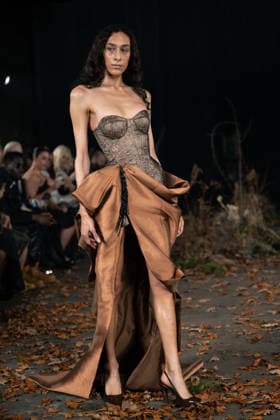 LFW - Agro Studio Runway A model walks the runway during the Agro Studio fashion show at London Fashion Week held in London, United Kingdom on February 19, 2026. Photo by LouniPhotography ABACAPRESS.COM London United Kingdom  Copyright: xLounisPhotography ABACAx