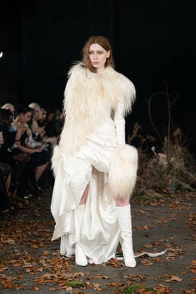 LFW - Agro Studio Runway A model walks the runway during the Agro Studio fashion show at London Fashion Week held in London, United Kingdom on February 19, 2026. Photo by LouniPhotography ABACAPRESS.COM London United Kingdom  Copyright: xLounisPhotography ABACAx