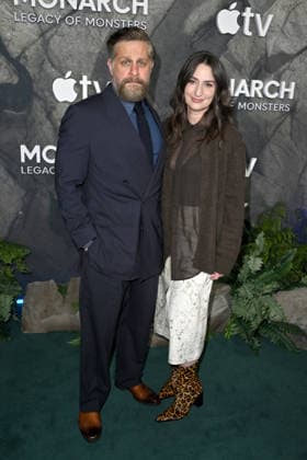 ˜Monarch: Legacy of Monsters™ Season 2 World Premiere Joe Tippett and Sara Bareilles arriving at Apple TV™s Monarch: Legacy of Monsters™ season 2 world premiere held at the TCL Chinese Theatre on February 19, 2026 in Hollywood, Ca. Hollywood TCL Chinese Theatre California USA Copyright: xLeexWatt AFF-USA.COMx