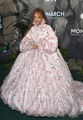 ˜Monarch: Legacy of Monsters™ Season 2 World Premiere Kiersey Clemons arriving at Apple TV™s Monarch: Legacy of Monsters™ season 2 world premiere held at the TCL Chinese Theatre on February 19, 2026 in Hollywood, Ca. Hollywood TCL Chinese Theatre California USA Copyright: xLeexWatt AFF-USA.COMx