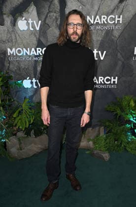 ˜Monarch: Legacy of Monsters™ Season 2 World Premiere Charlie Hewson arriving at Apple TV™s Monarch: Legacy of Monsters™ season 2 world premiere held at the TCL Chinese Theatre on February 19, 2026 in Hollywood, Ca. Hollywood TCL Chinese Theatre California USA Copyright: xLeexWatt AFF-USA.COMx