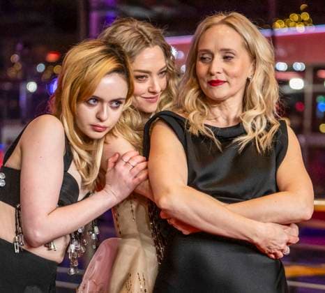 abb Viola Prettejohn Amanda Seyfried and Mona Fastvold on the red carpet at the film premiere The Testament of Ann Leeat the Berlinale 76 International Film Festival at Berlinale Palast on Thursday February 19, 2026 in Berlin Berlin Germany