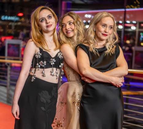 abb Viola Prettejohn Amanda Seyfried and Mona Fastvold on the red carpet at the film premiere The Testament of Ann Leeat the Berlinale 76 International Film Festival at Berlinale Palast on Thursday February 19, 2026 in Berlin Berlin Germany
