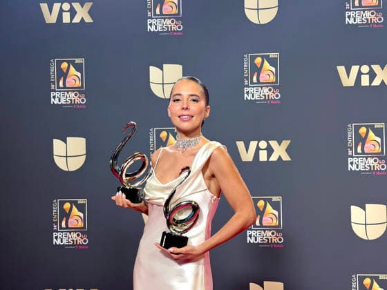 Mexican singer Majo Aguilar poses with her warads at tthe red carpet of Lo Nuestro Awards (focus in the Latin music) gala held in Miami, Florida, USA on 19 February 2026. Red carpet of Lo Nuestro Awards (focus in the Latin music) gala !ACHTUNG: NUR REDAKTIONELLE NUTZUNG!  Copyright: xAliciaxCivitax USA8596 20260220-55019458885_1