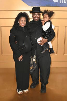 Sarah Francis Jones and Marcel Spears with daughter Nola at the season finale party for the CBS series The Neighborhood at the Radford Studio Center Los Angeles, 19 02 2026 Foto:xD.xStarbuckx xFuturexImagex neighborhood_6234