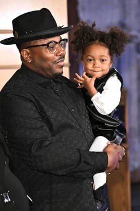 Marcel Spears with daughter Nola at the season finale party for the CBS series The Neighborhood at the Radford Studio Center Los Angeles, 19 02 2026 Foto:xD.xStarbuckx xFuturexImagex neighborhood_6236